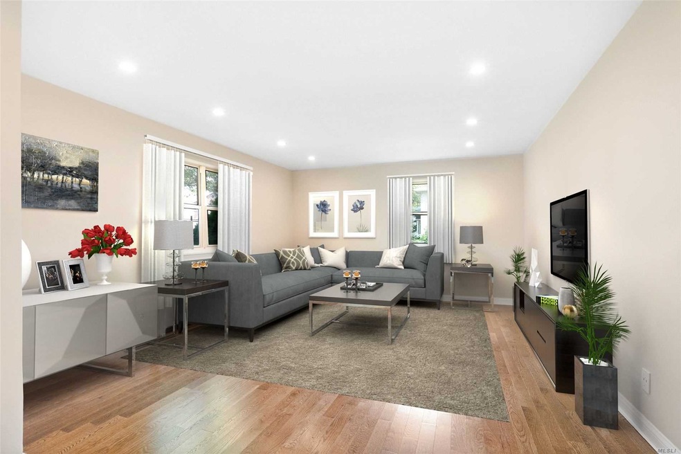 82-63 268 St unit Lower, Floral Park, NY 11004 - photo 1