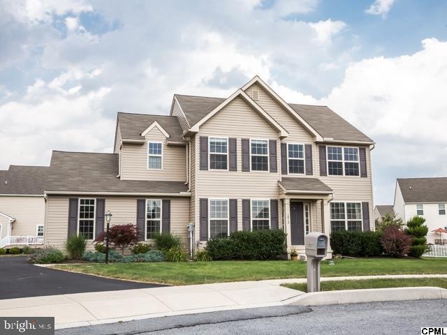 1813 Ashmeadow Cove unit L77, Palmyra, PA 17078 - photo 1