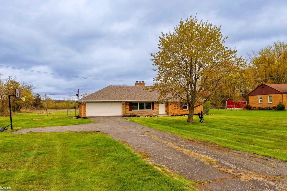 7371 Linden Rd, Swartz Creek, MI 48473 - photo 1