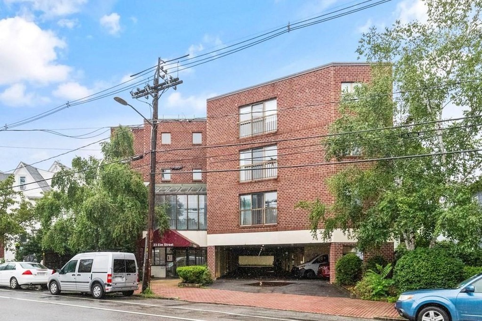 23 Elm St unit 304, Somerville, MA 02143 - photo 1