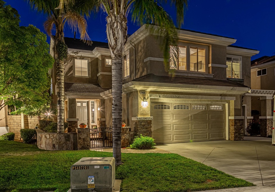 22409 Majestic Ct, Santa Clarita, CA 91390 - photo 1