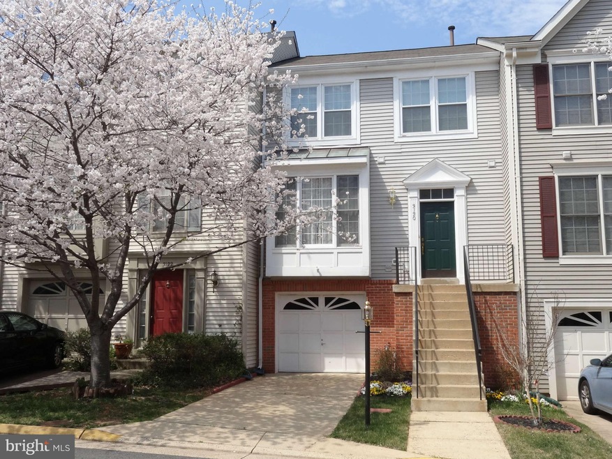 3120 Sutherland Hill Ct, Fairfax, VA 22031 - photo 1