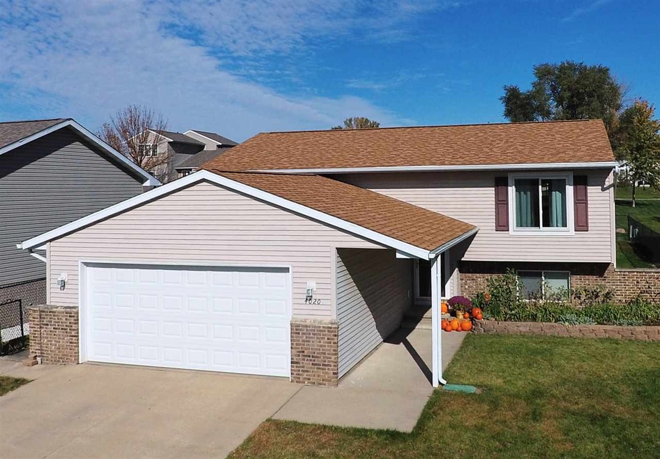 4020 Mark Dr, Waterloo, IA 50701 - photo 1