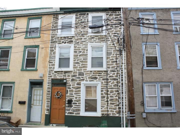 4446 Baker St, Philadelphia, PA 19127 - photo 1