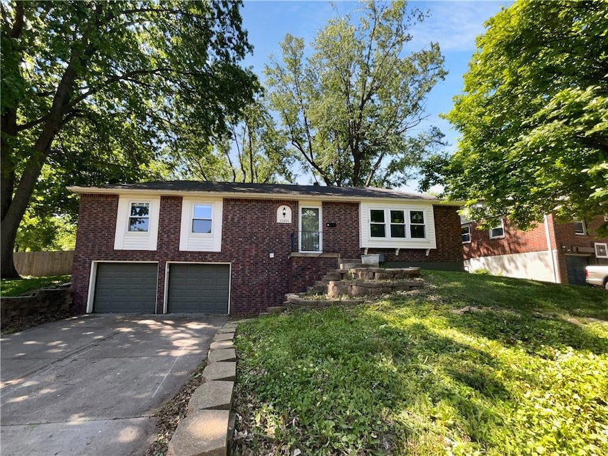 15405 E 40th St S, Independence, MO 64055 - photo 1