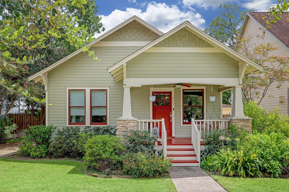 626 E 13th 1 2 St, Houston, TX 77008 - photo 1