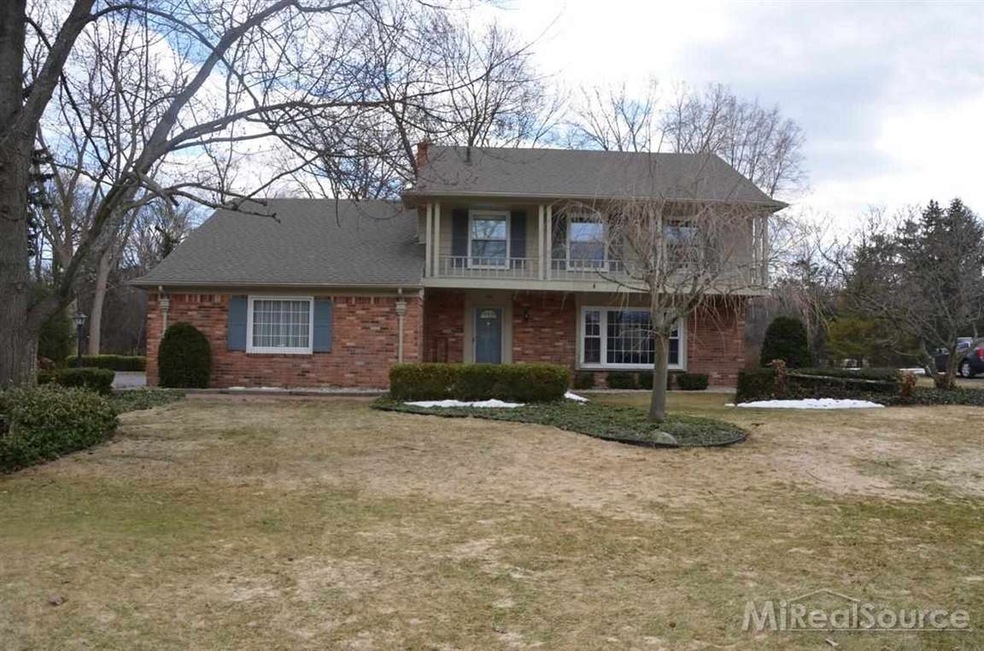 856 Foxhall Rd, Bloomfield Hills, MI 48304 - photo 1