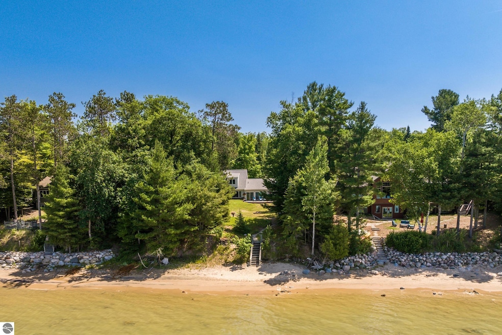 Under Contract $1,299,900
