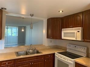 Meadowbrook Towers unit 503, Hallandale Beach, FL 33009 - photo 1