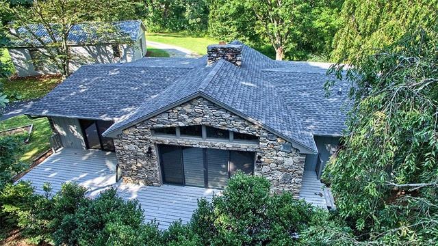 557 Signal Hill Rd, Hendersonville, NC 28792 - photo 1