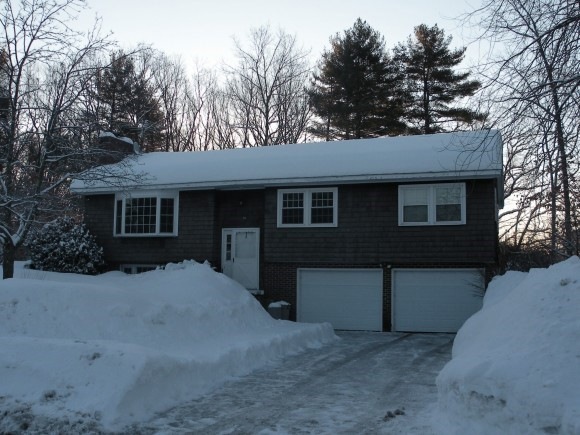 56 Cheyenne Dr, Nashua, NH 03063 - photo 1