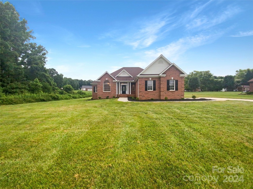 298 Seven Springs Loop, Statesville, NC 28625 - photo 1