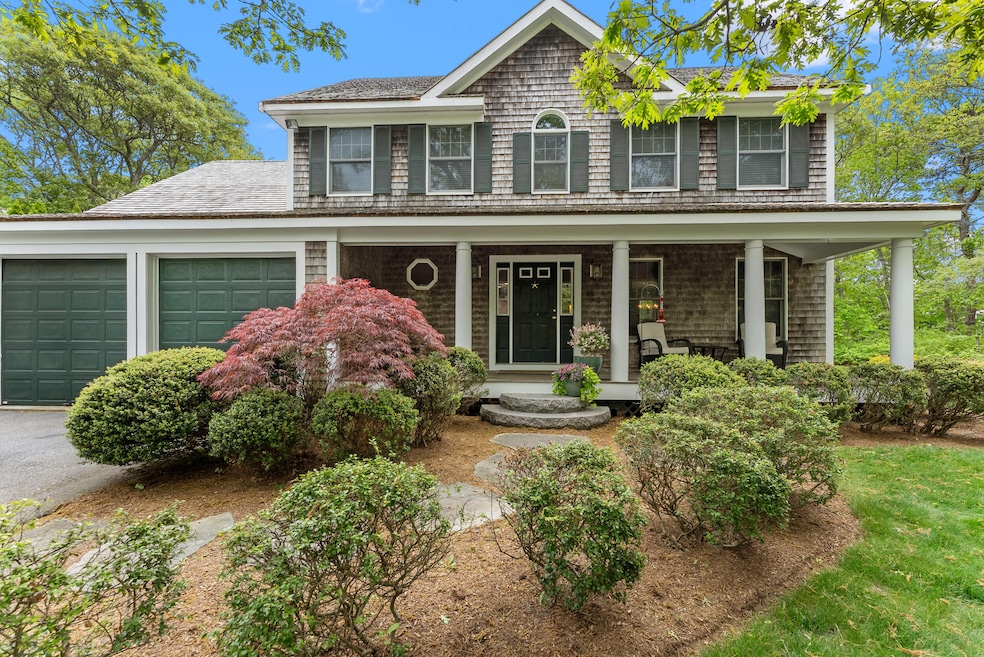 Welcome to 5 Bayes Hill Circle