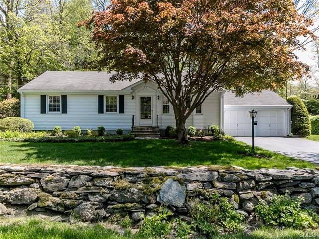 Charming ranch near the center of Fairfield