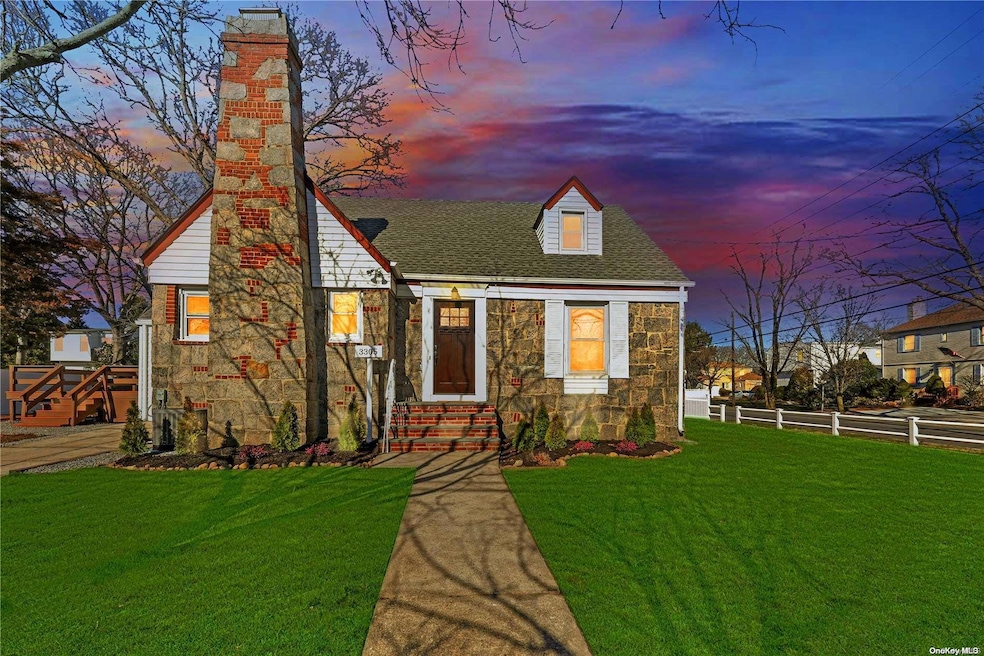 Sold $712,000 • Co-Listing Agent