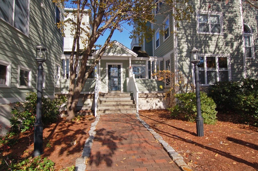 205 Richdale Ave unit A13, Cambridge, MA 02140 - photo 1