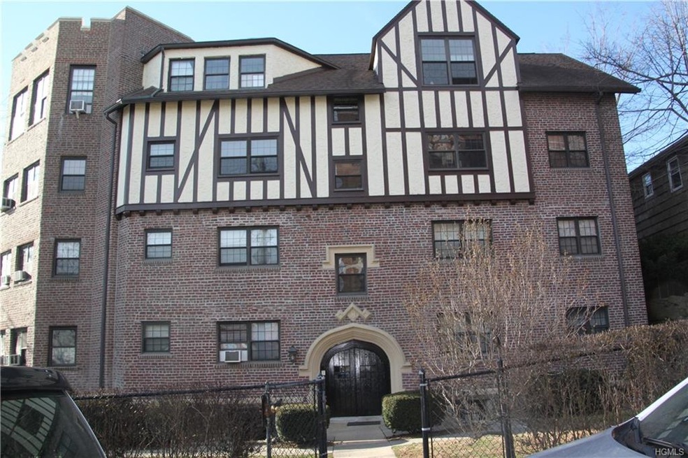 1440 Boston Post Rd unit 3J, Larchmont, NY 10538 - photo 1