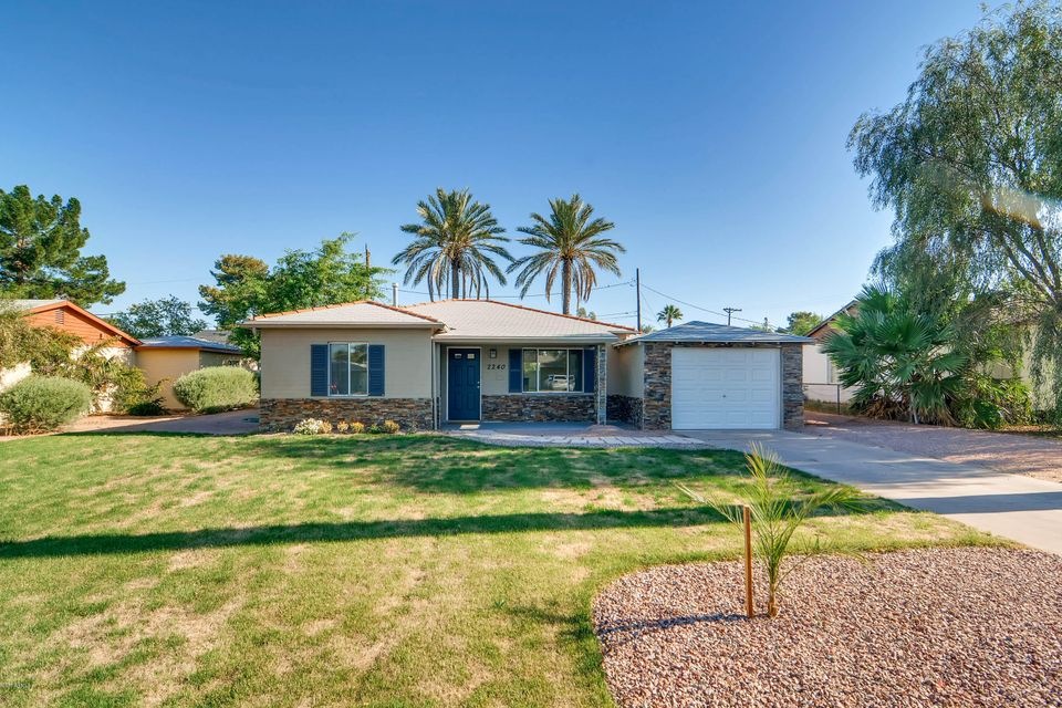 2240 E Monterey Wy Phoenix AZ-print-001-