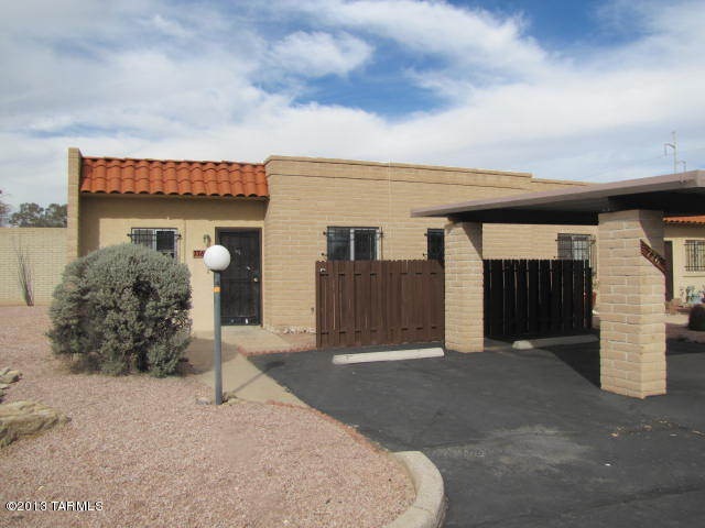 022-166482 front 6