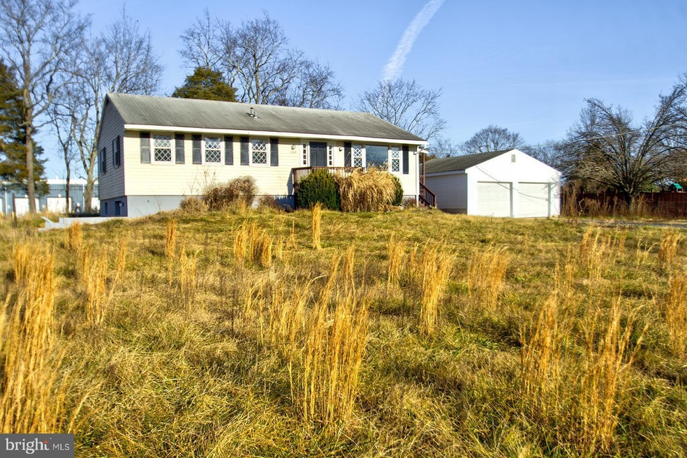 12209 Hooe Rd, Bristow, VA 20136 - photo 1