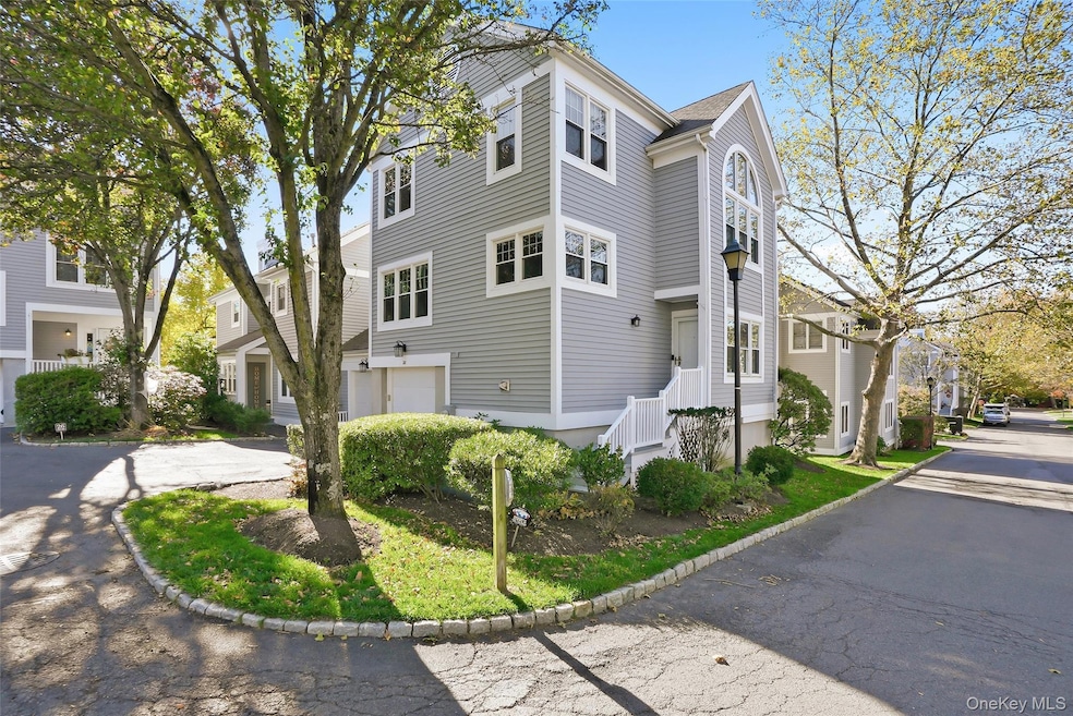 For Sale $829,000 • Co-Listing Agent