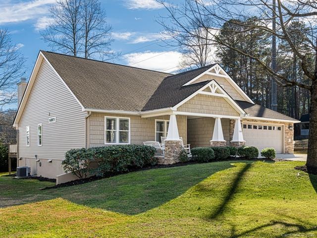 134 Chestnut Ln, Hendersonville, NC 28792 - photo 1