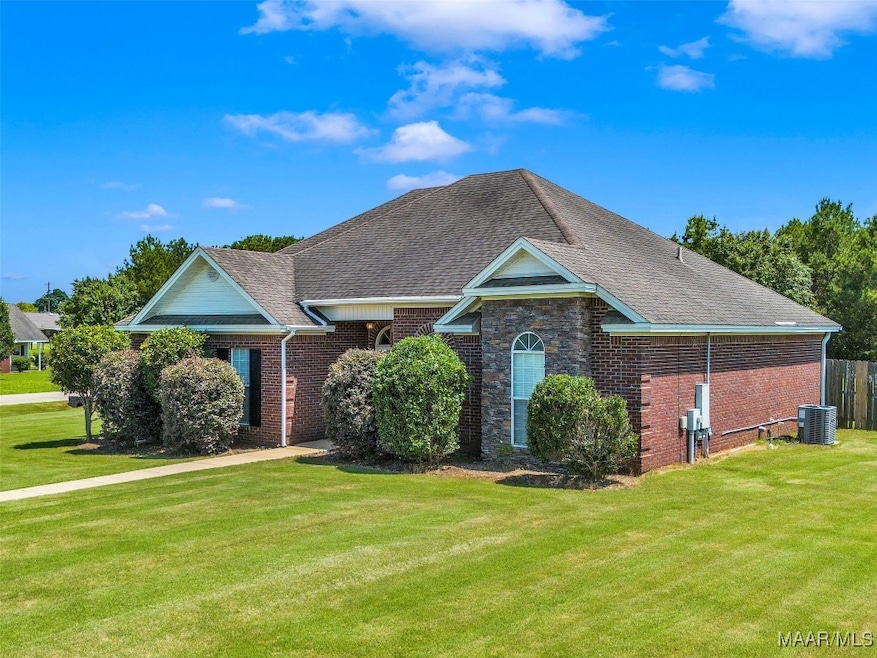 45 Autumn Trail, Wetumpka, AL