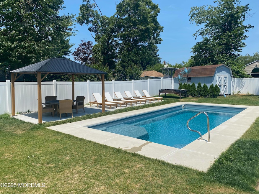 7 Peach Tree Rd, Oakhurst, NJ 07755 - photo 1