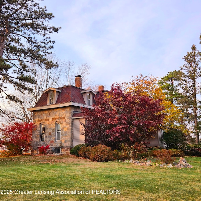 Grand Ledge Hwy fall front