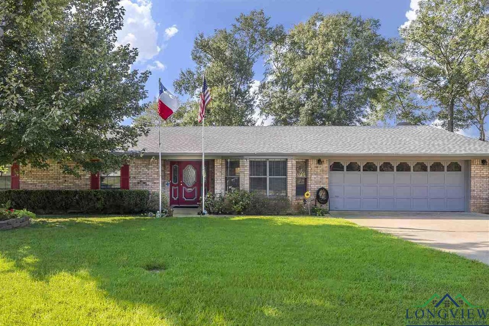 1508 Leach St, Kilgore, TX 75662 - photo 1