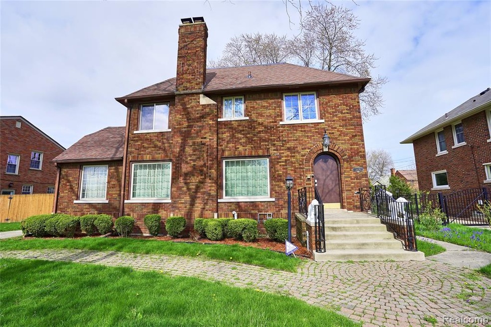 1430 Devonshire Rd, Grosse Pointe Park, MI 48230 - photo 1