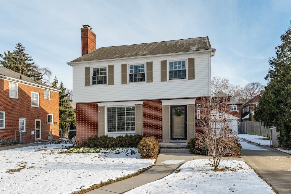 846 Lakepointe St, Grosse Pointe Park, MI 48230 - photo 1