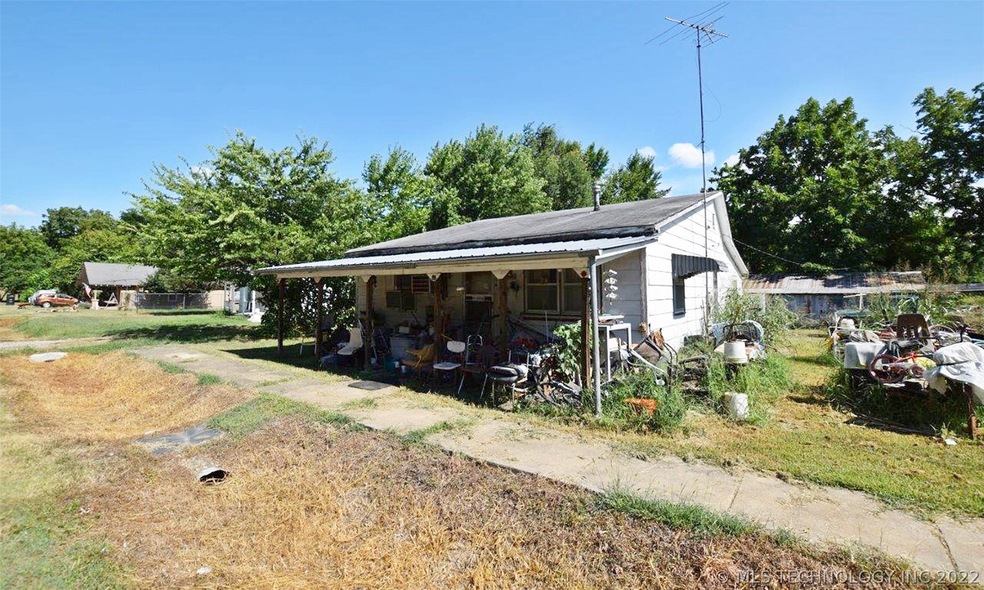 411 E Cherokee St, Cleveland, OK 74020 - photo 1