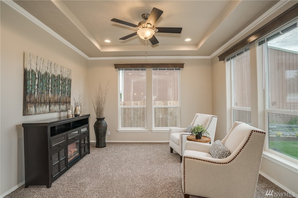 2459 5th St NE, East Wenatchee, WA 98802 - photo 1