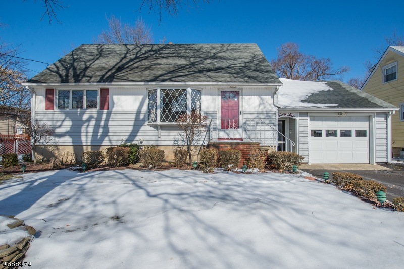 43 Wallace Ln, Woodland Park, NJ 07424 - photo 1