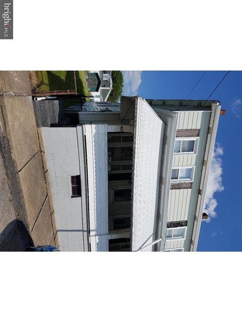 421 S Cleveland St, McAdoo, PA 18237 - photo 1