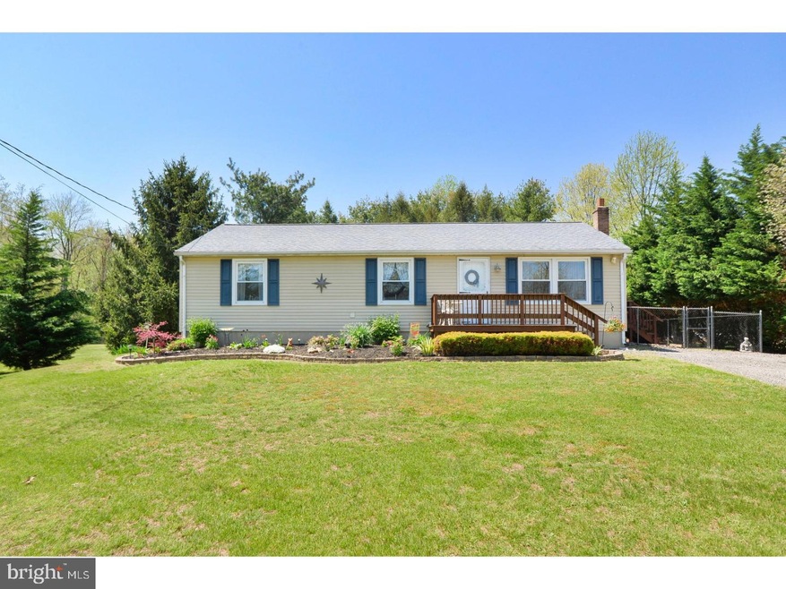 716 W Quillytown Rd, Penns Grove, NJ 08069 - photo 1