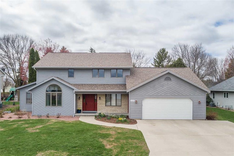 3127 Oakdale LN