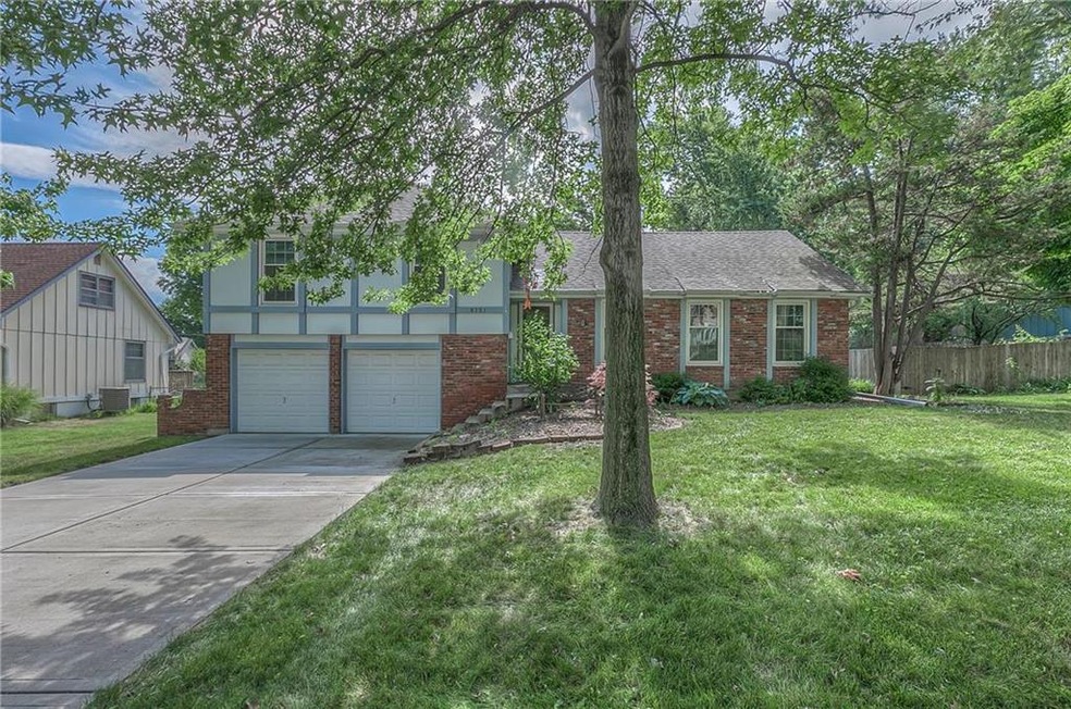 8751 Widmer Rd, Lenexa, KS 66215 - photo 1