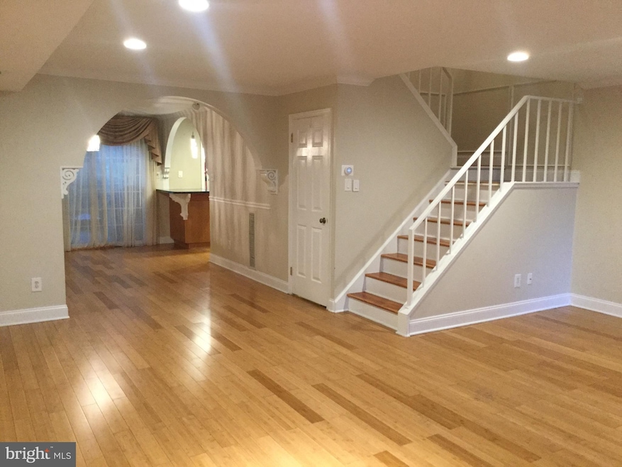 3127 E Village Rd, Southampton, PA 18966 - photo 1