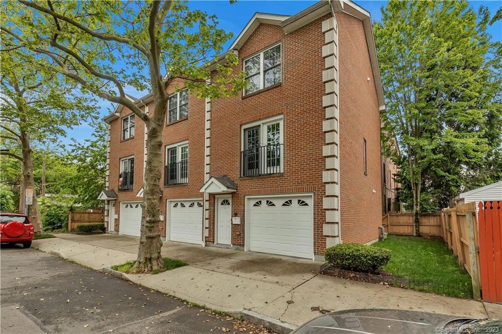 1 Saint John Connector unit 1, New Haven, CT 06511 - photo 1