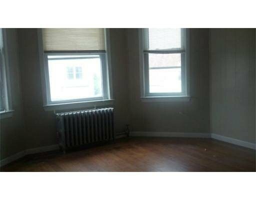 493 Beach St unit 1, Revere, MA 02151 - photo 1