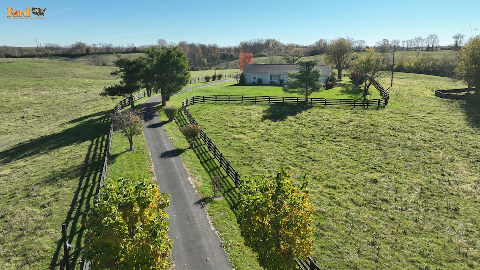 2435 Colonel Rd, Richmond, KY 40475 - photo 1