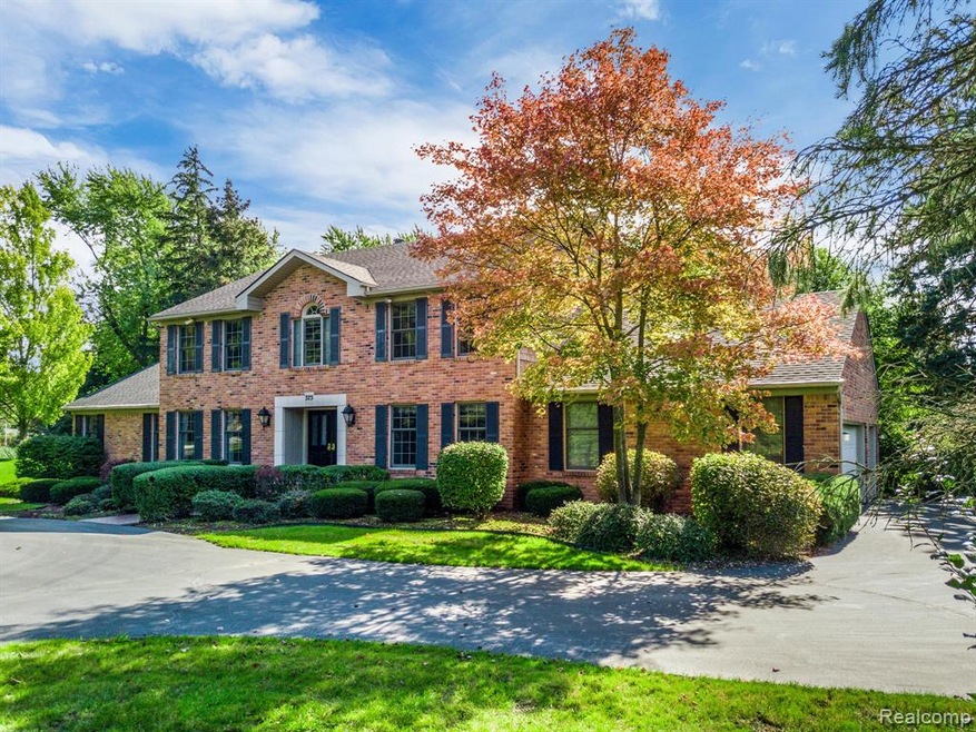 375 Hickory Grove