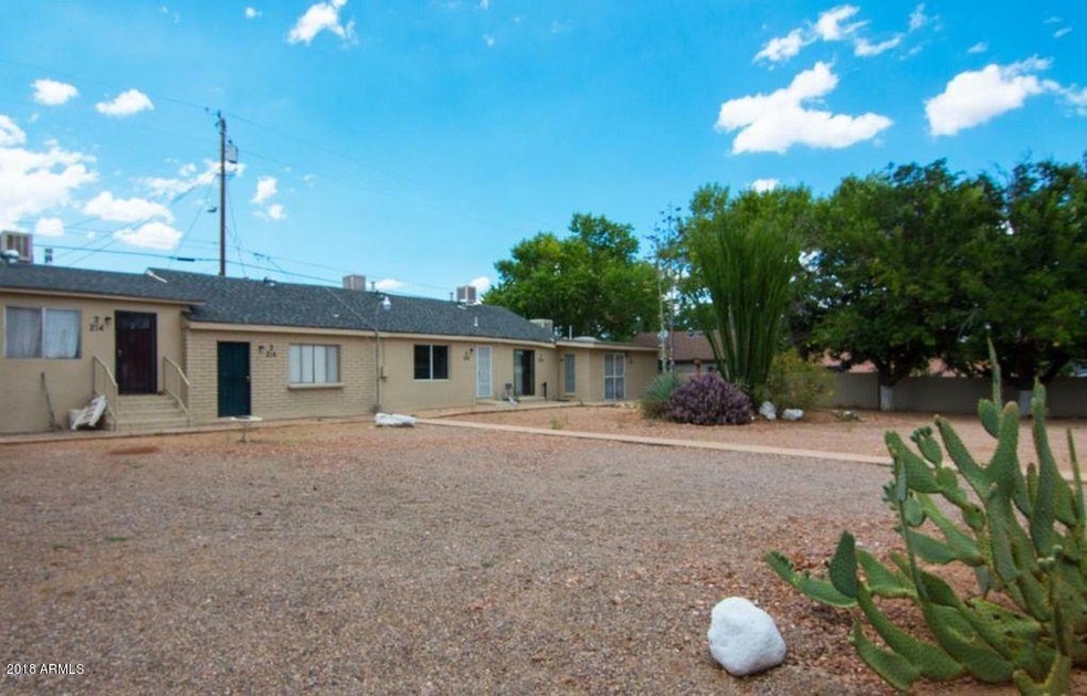 216 N canyon Dr exterior 2