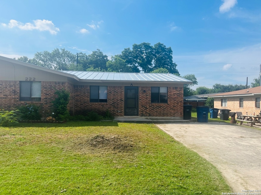 222 Redbud Ln unit A, New Braunfels, TX 78130 - photo 1