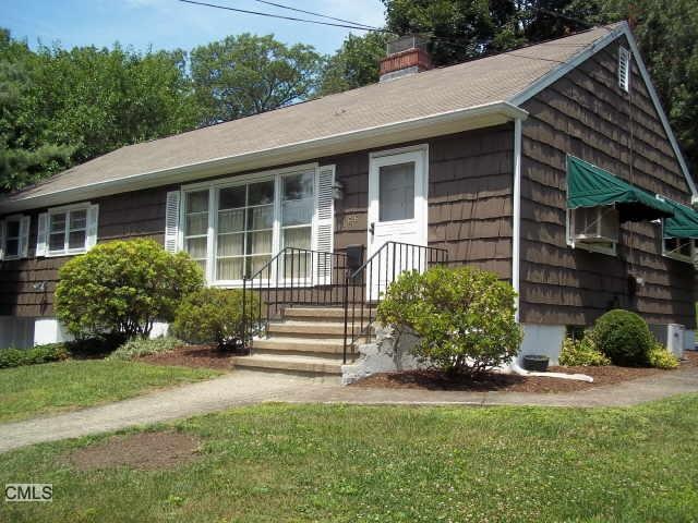 166 Benedict Ave, Fairfield, CT 06825 - photo 1