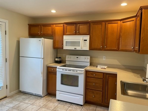 101 Boxberry Ln, Rockland, MA 02370 - photo 1