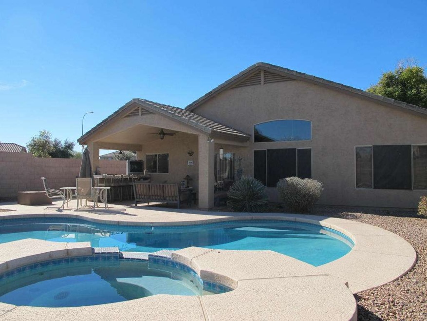 001_Hot Tub and Heated Pool