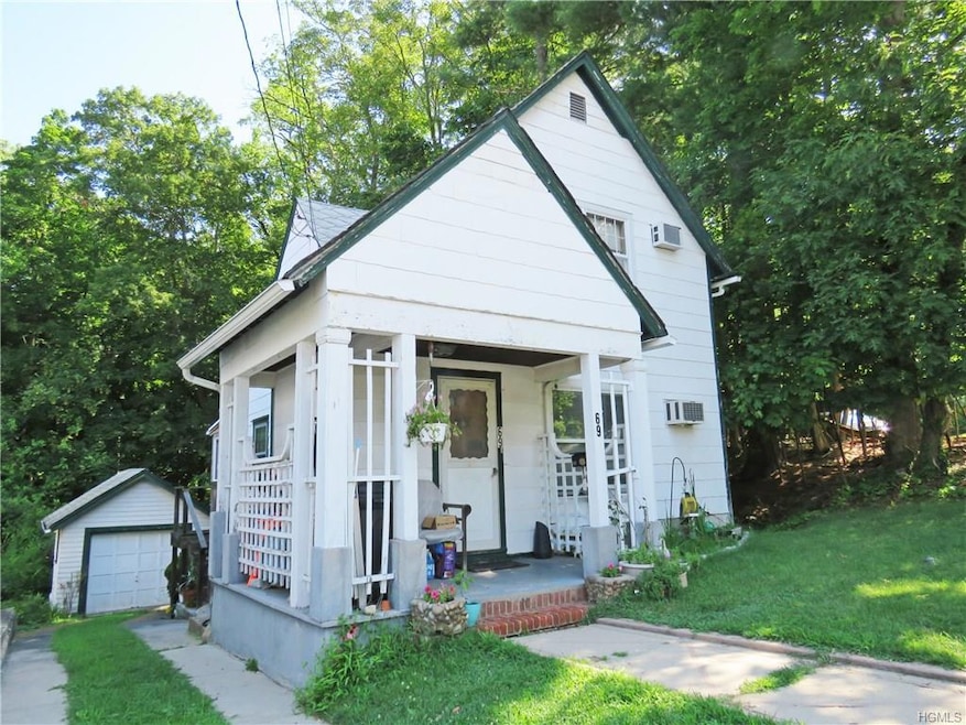 69 Hillside Ave, Hastings On Hudson, NY 10706 - photo 1